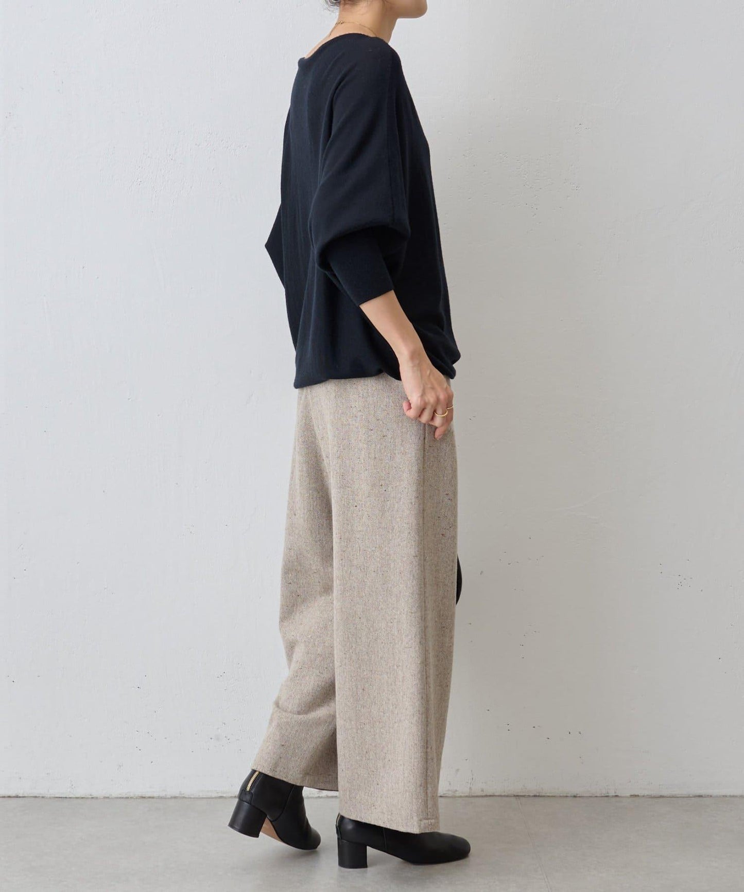 羊毛蝙蝠袖針織衫