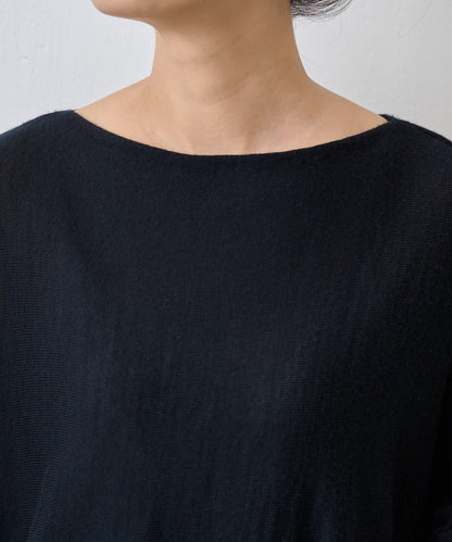 羊毛蝙蝠袖針織衫