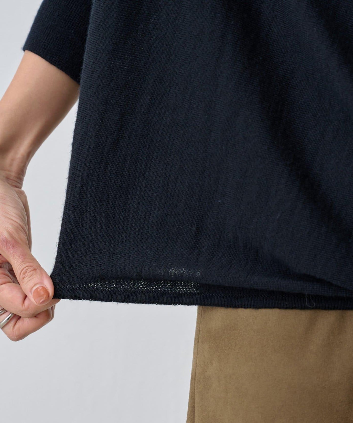 羊毛蝙蝠袖針織衫