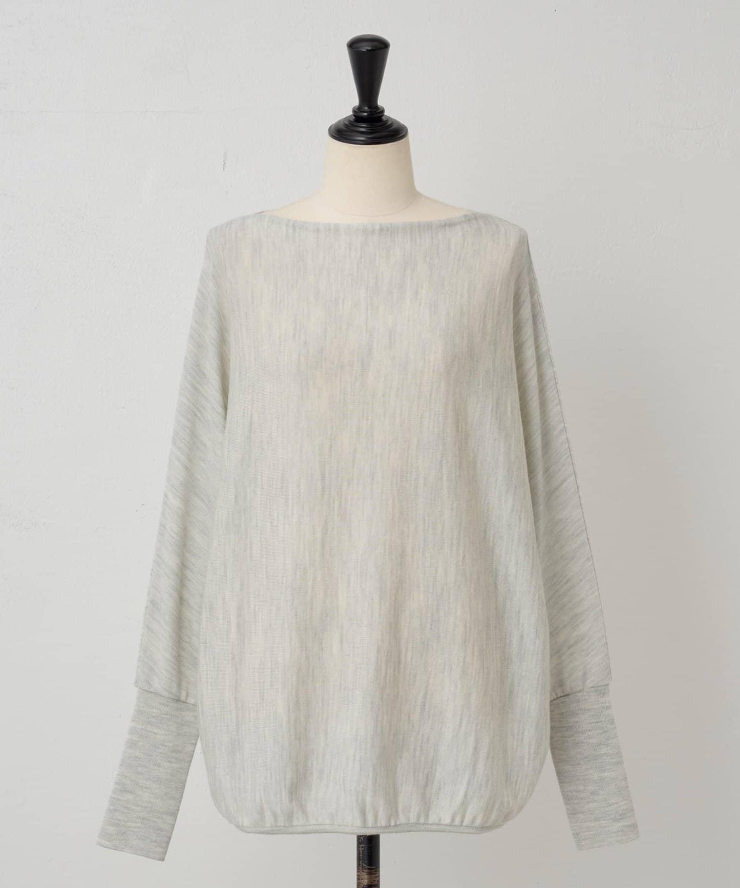 羊毛蝙蝠袖針織衫