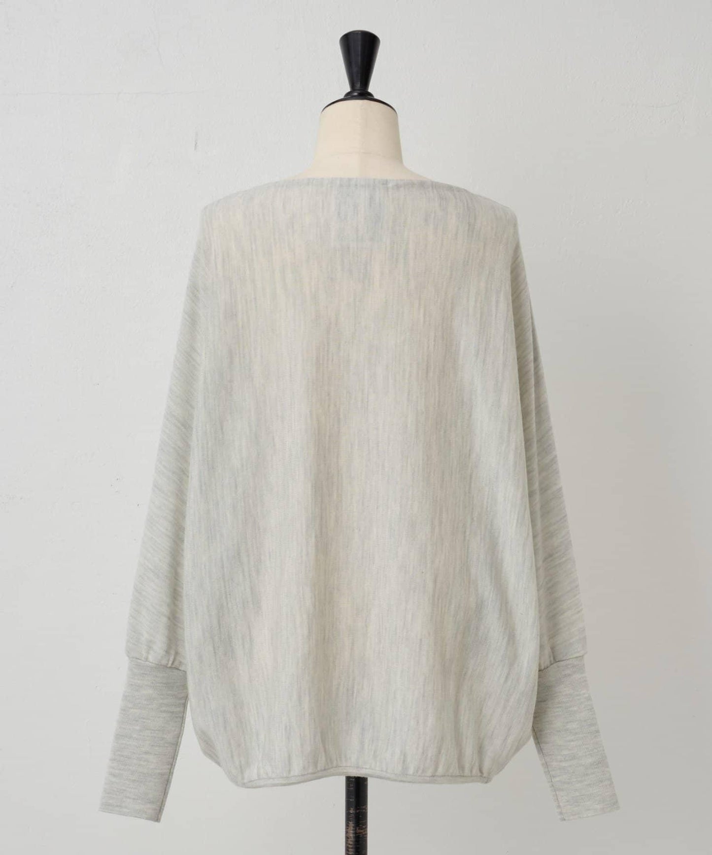 羊毛蝙蝠袖針織衫