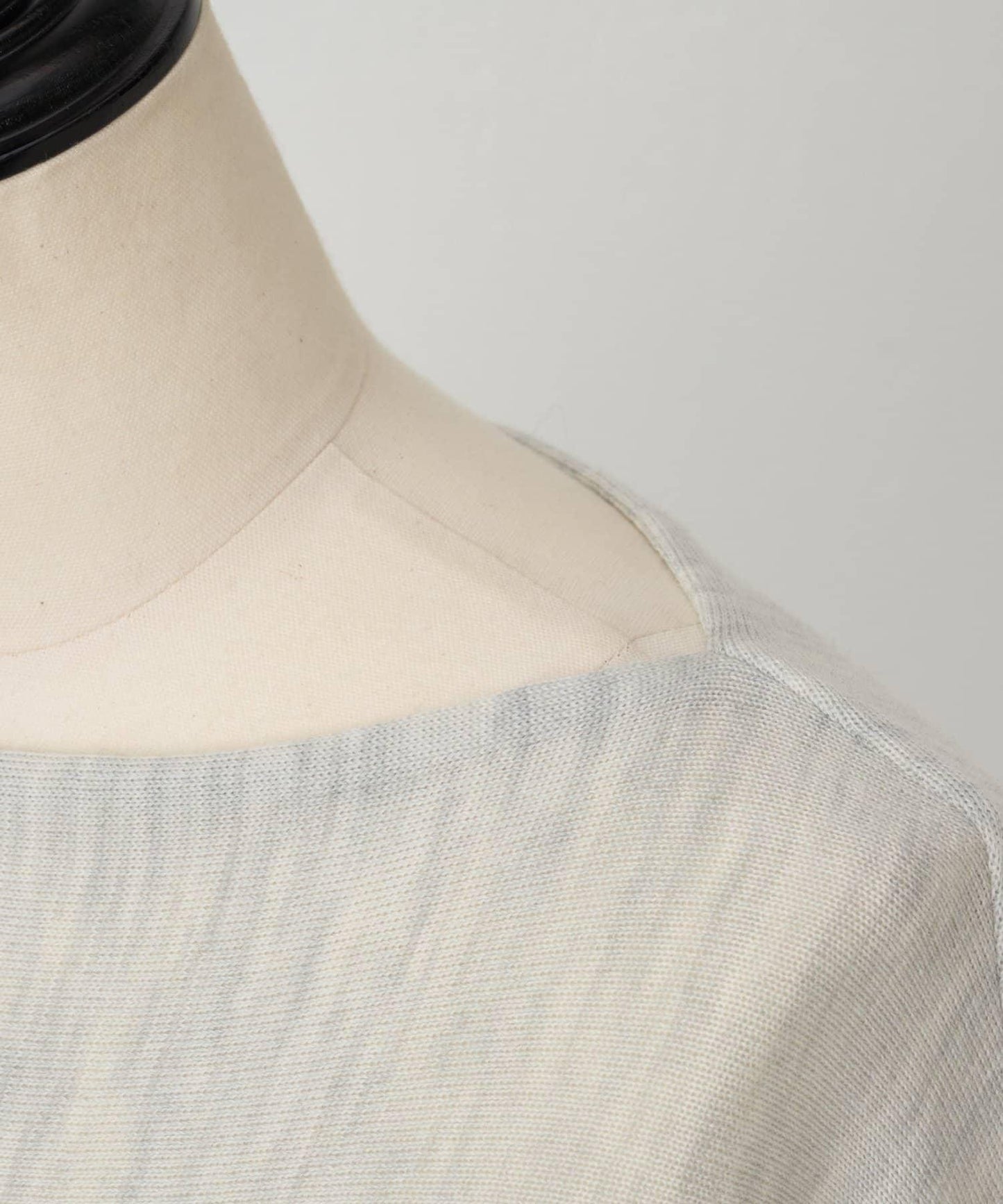 羊毛蝙蝠袖針織衫