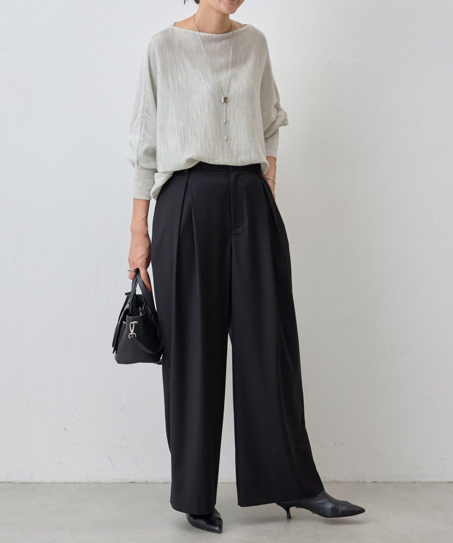 羊毛蝙蝠袖針織衫