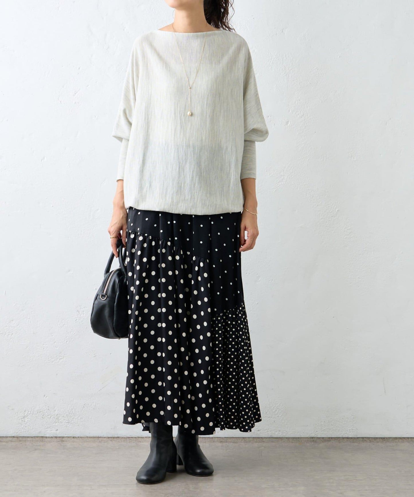 羊毛蝙蝠袖針織衫