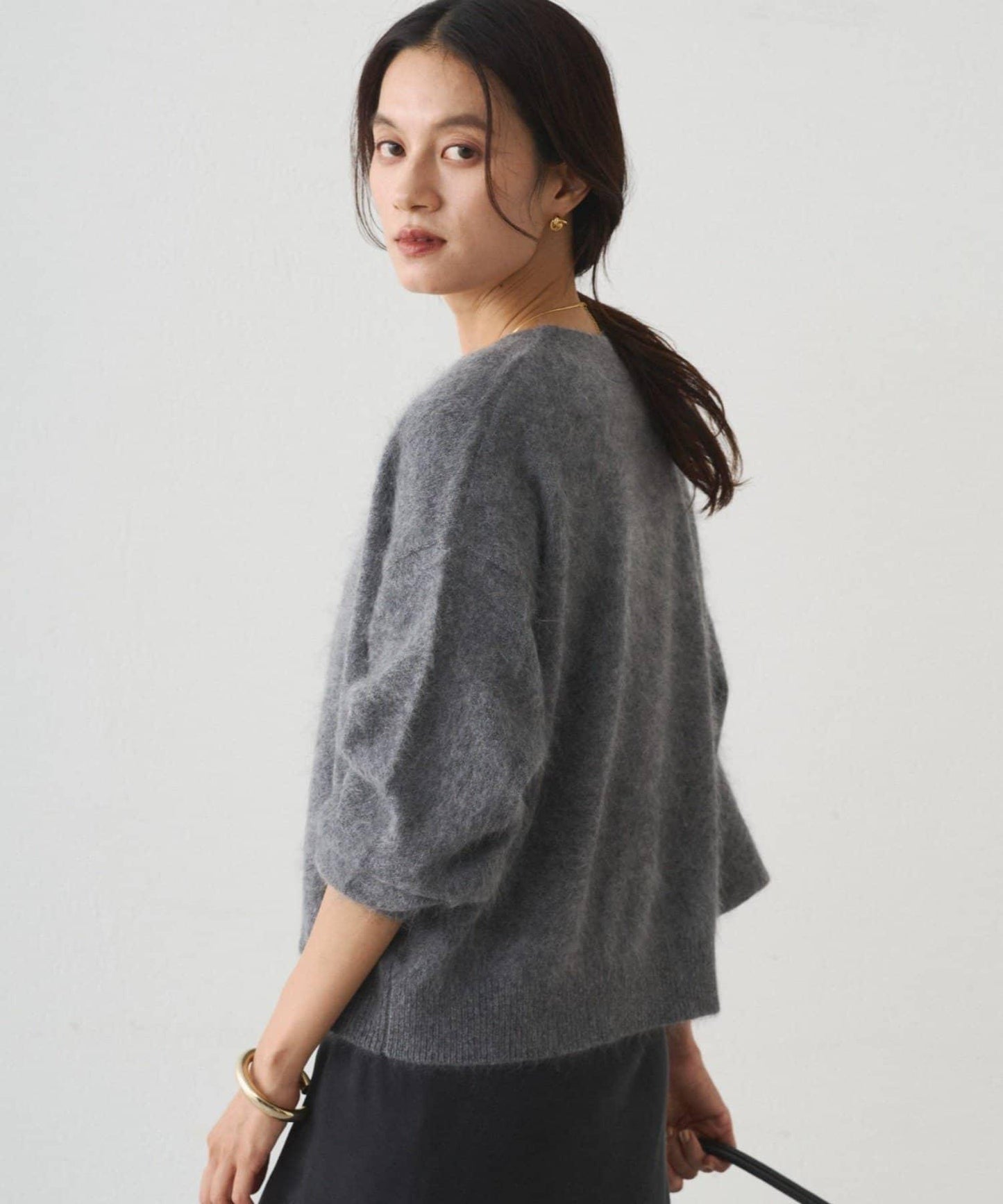 毛絨短款針織開衫