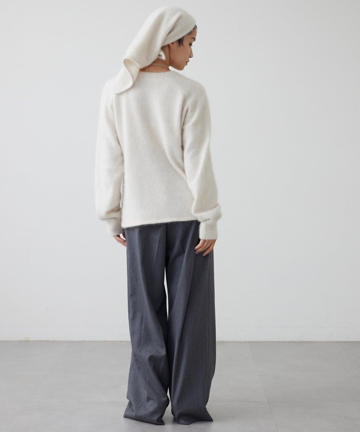 【THE PAUSE】仿毛針織圍巾套裝套頭衫