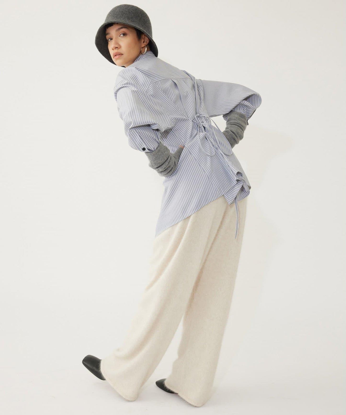 【THE PAUSE】仿毛針織抽繩長褲