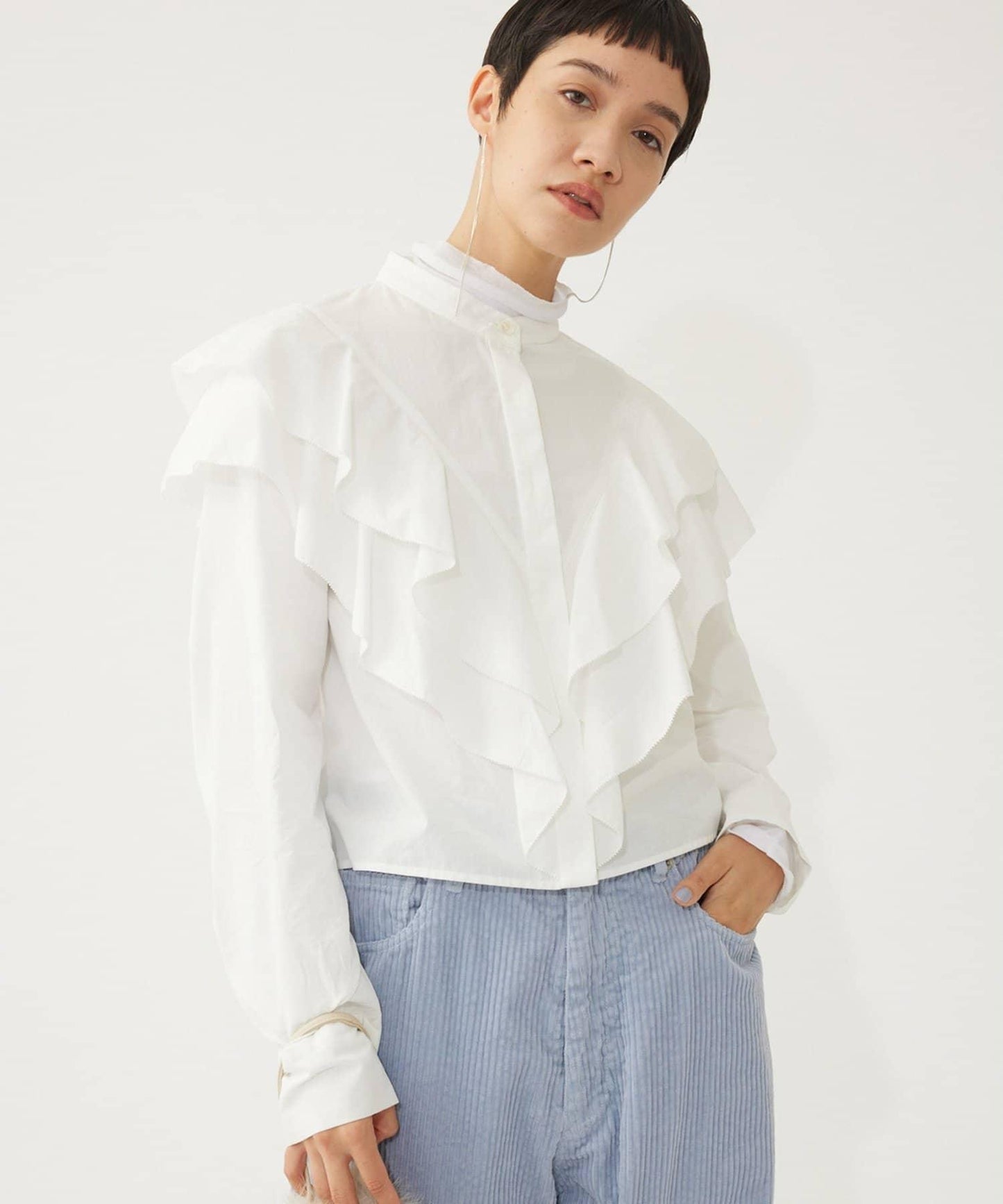 【THE PAUSE】荷葉邊短款襯衫