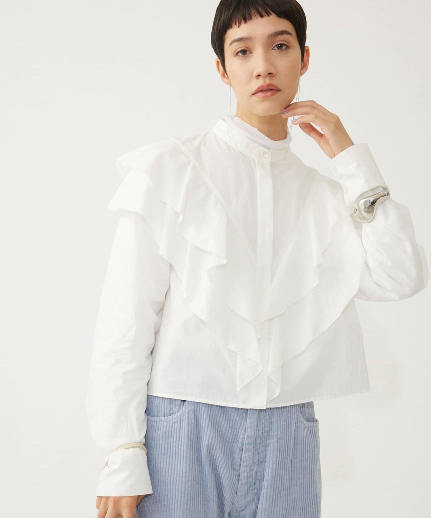 【THE PAUSE】荷葉邊短款襯衫