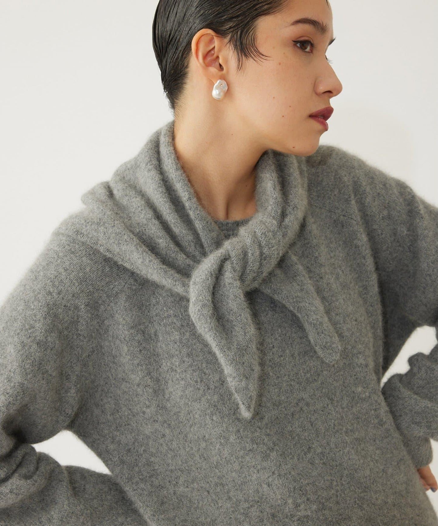 【THE PAUSE】仿毛針織圍巾套裝套頭衫