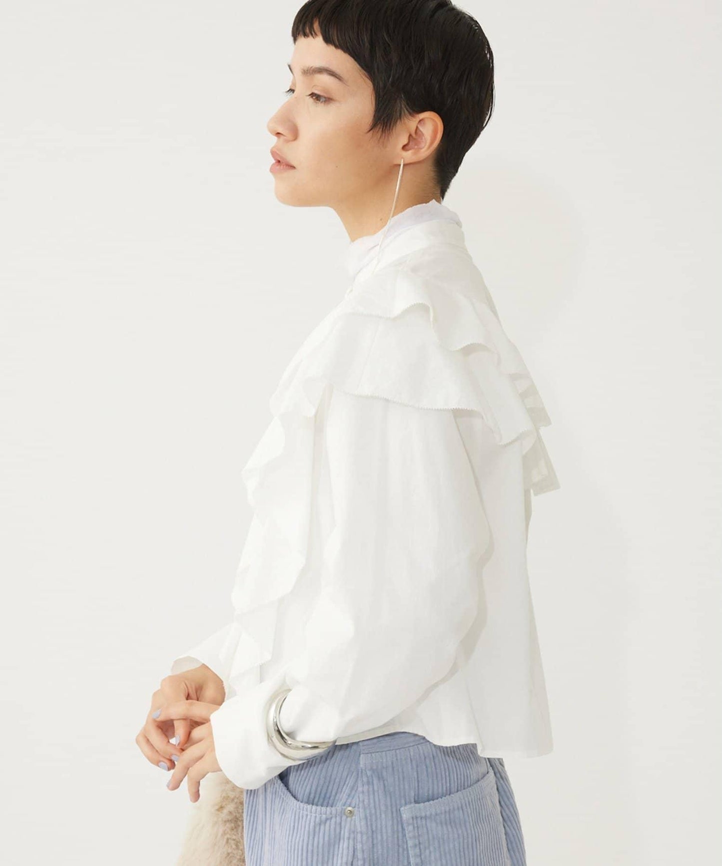 【THE PAUSE】荷葉邊短款襯衫