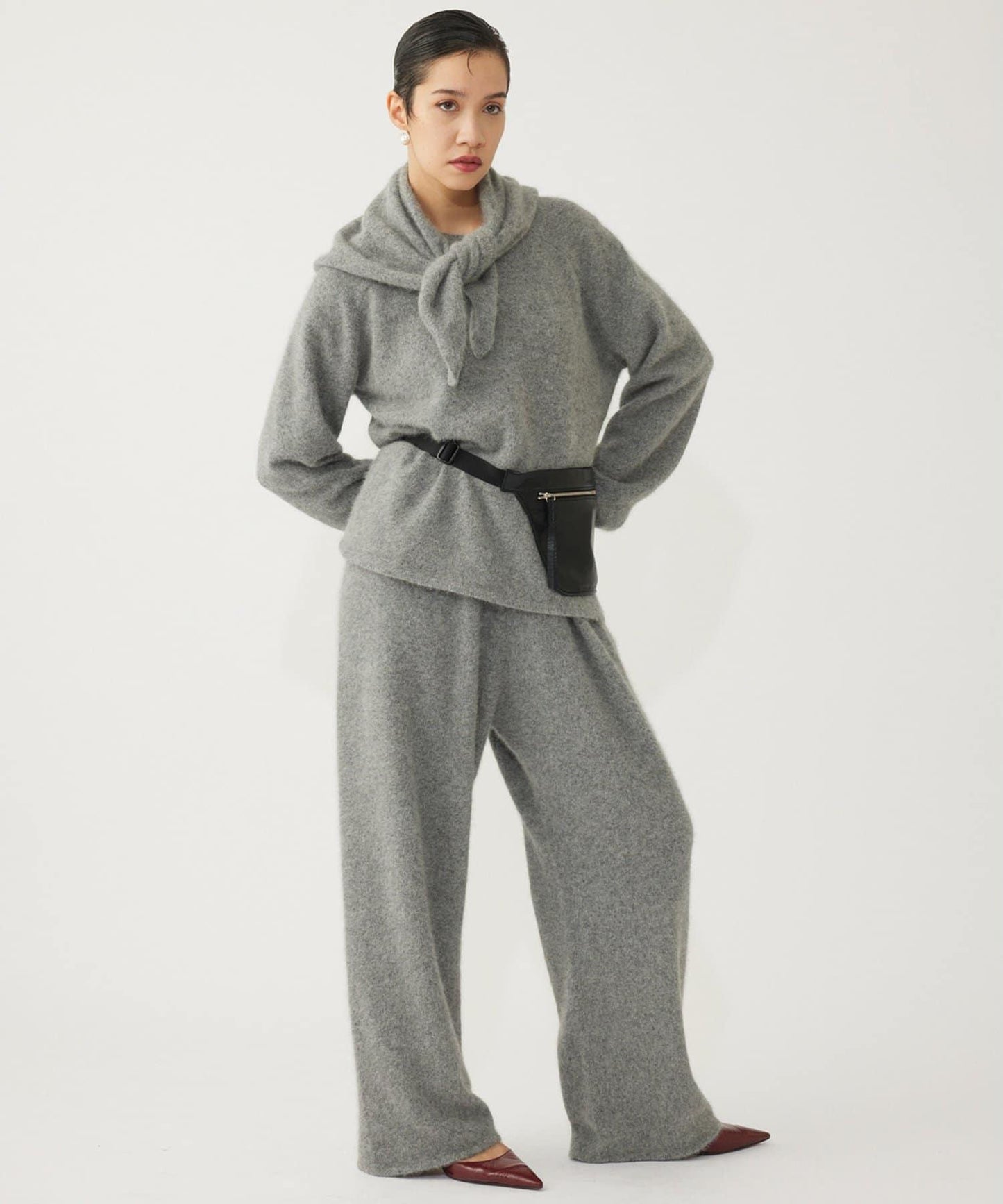 【THE PAUSE】仿毛針織圍巾套裝套頭衫