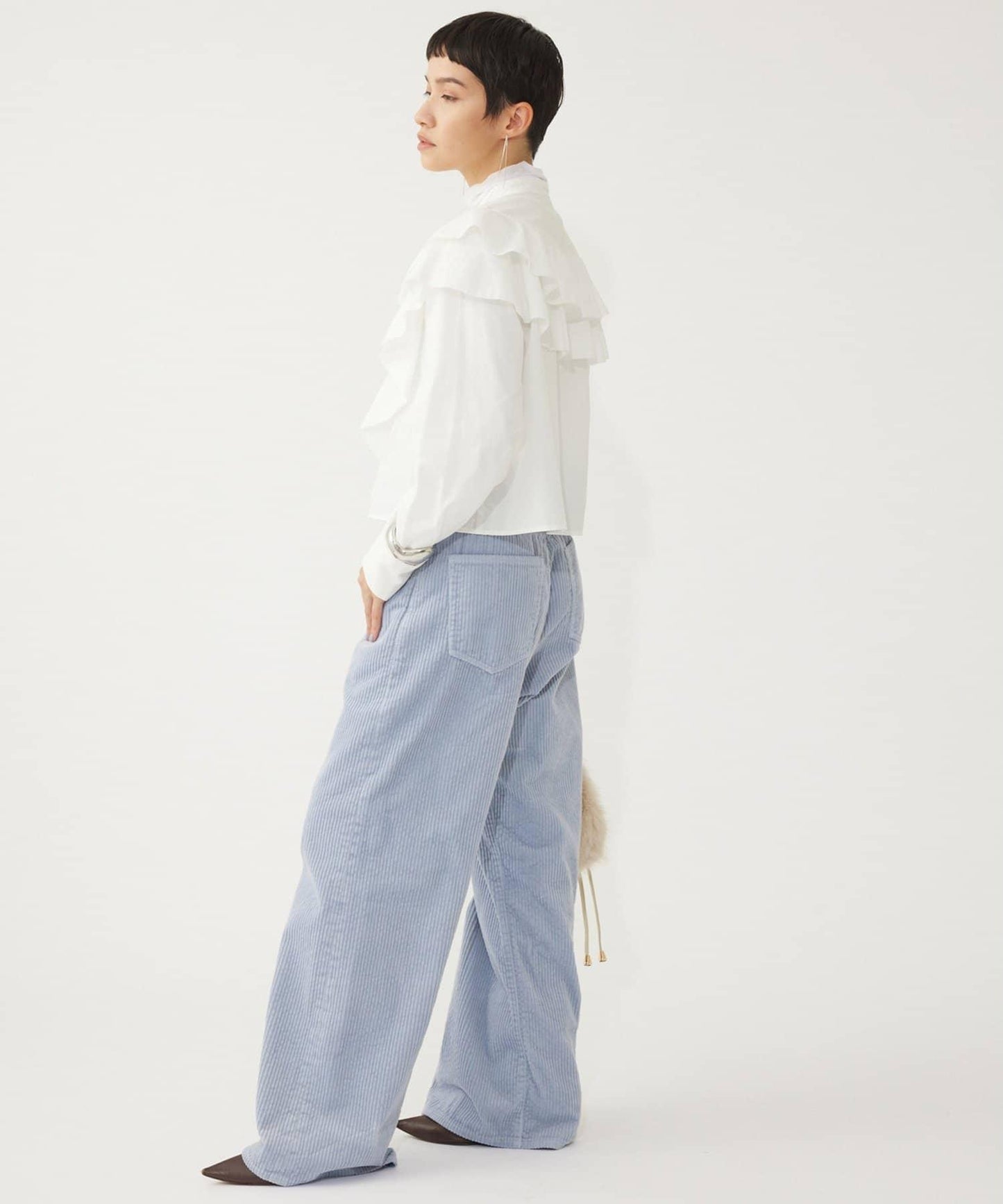 【THE PAUSE】荷葉邊短款襯衫