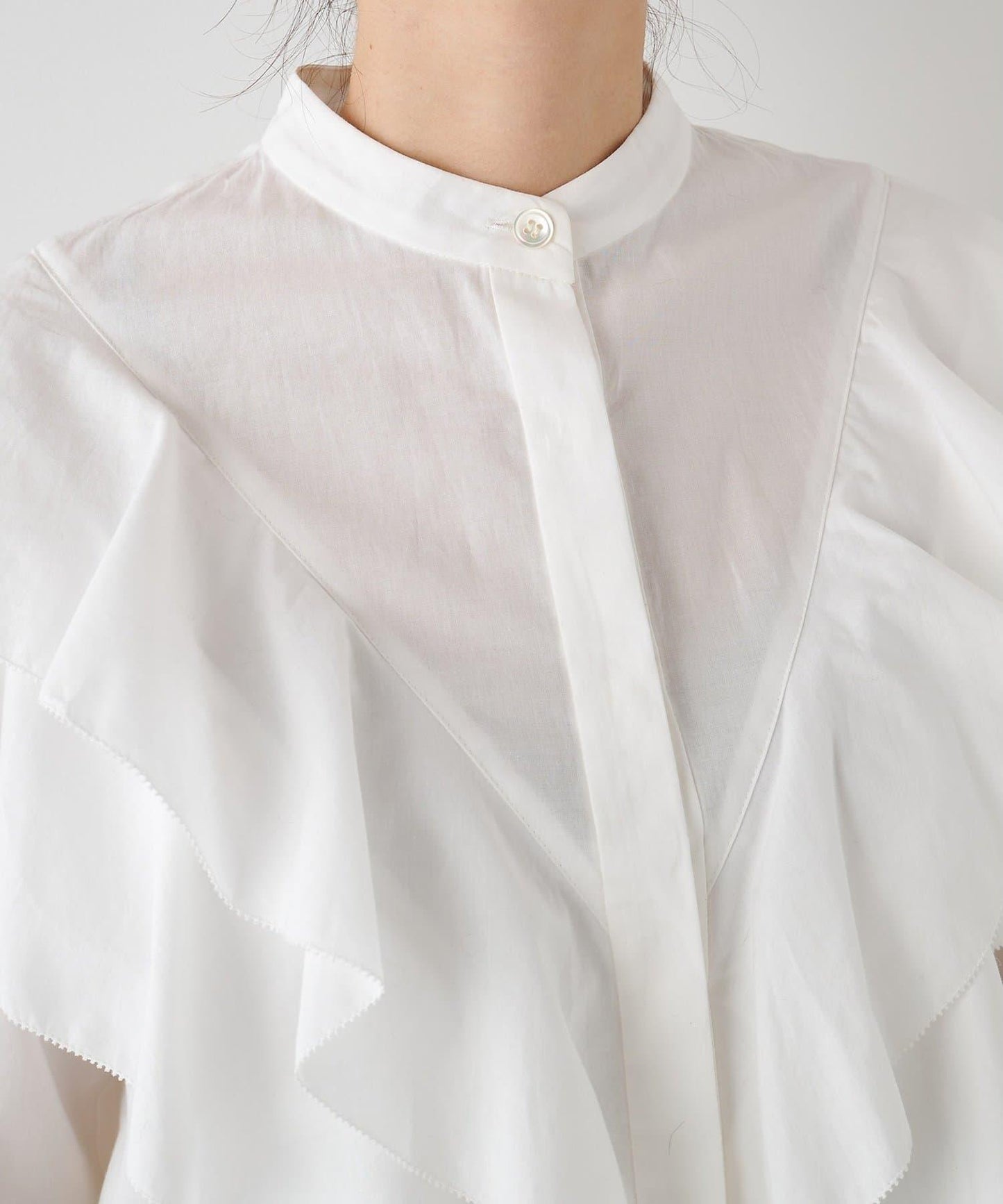 【THE PAUSE】荷葉邊短款襯衫