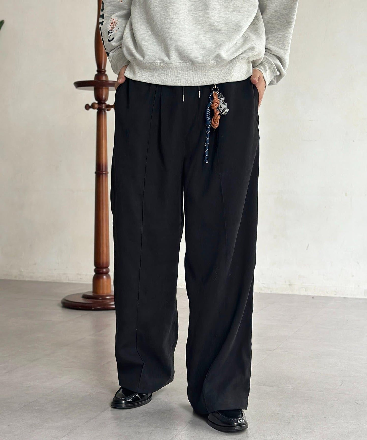 磨毛斜紋褶皺休閒褲