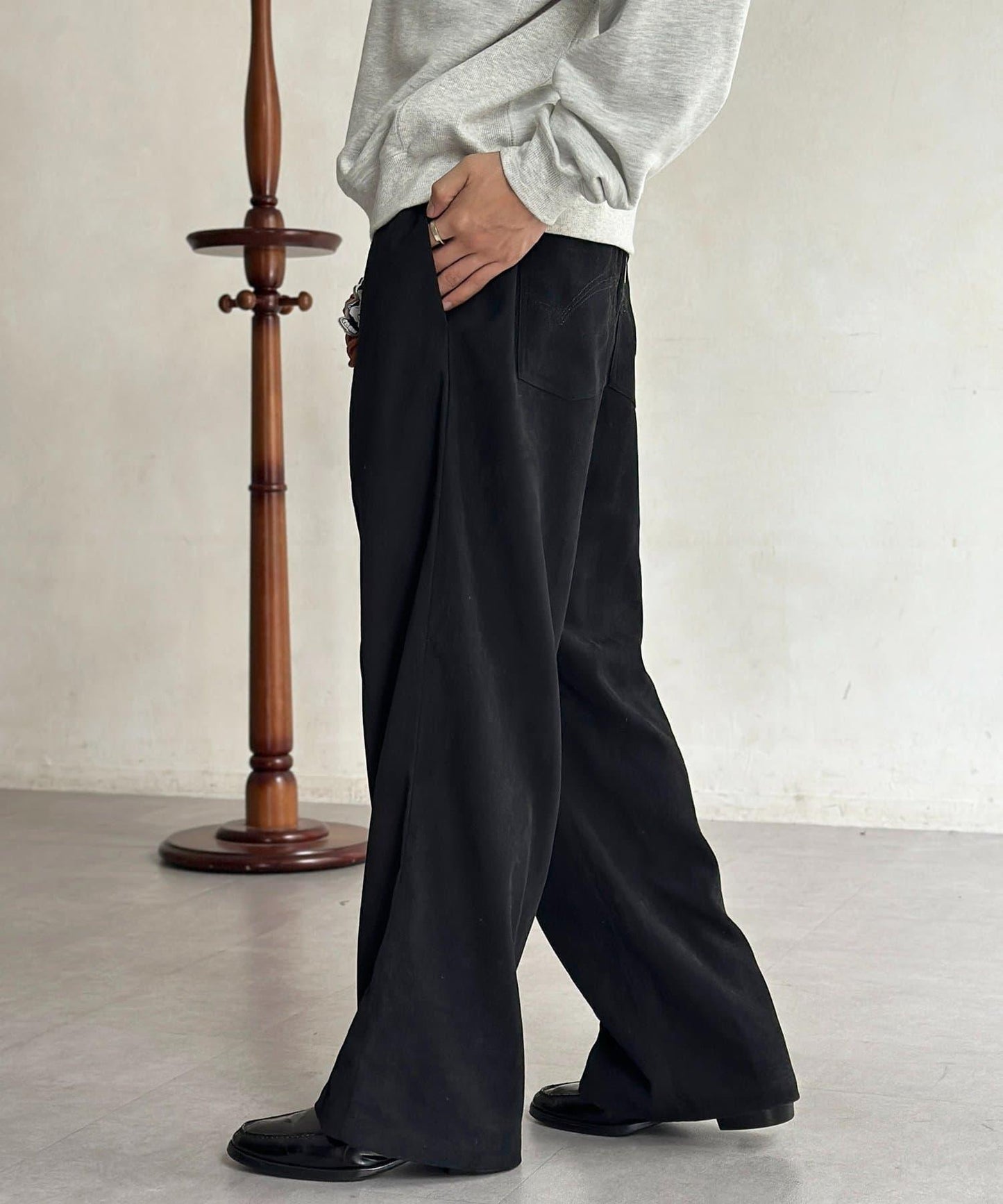 磨毛斜紋褶皺休閒褲