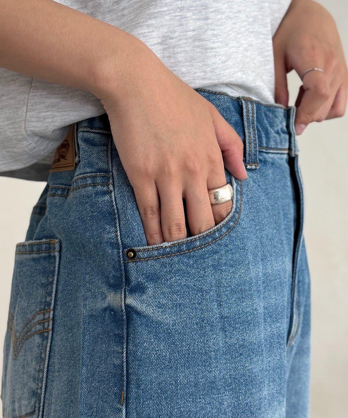 內加絨桶型牛仔褲