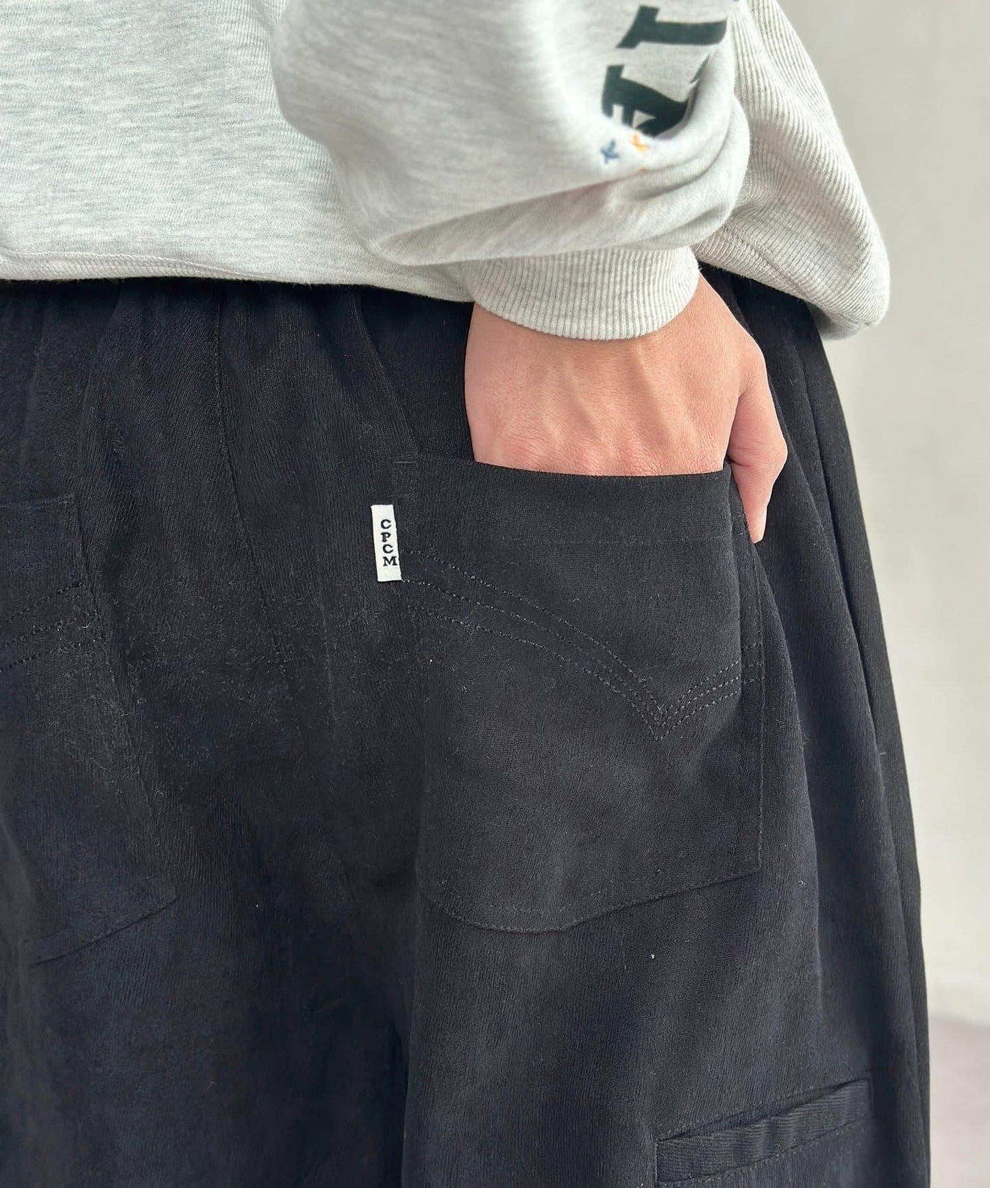 磨毛斜紋褶皺休閒褲