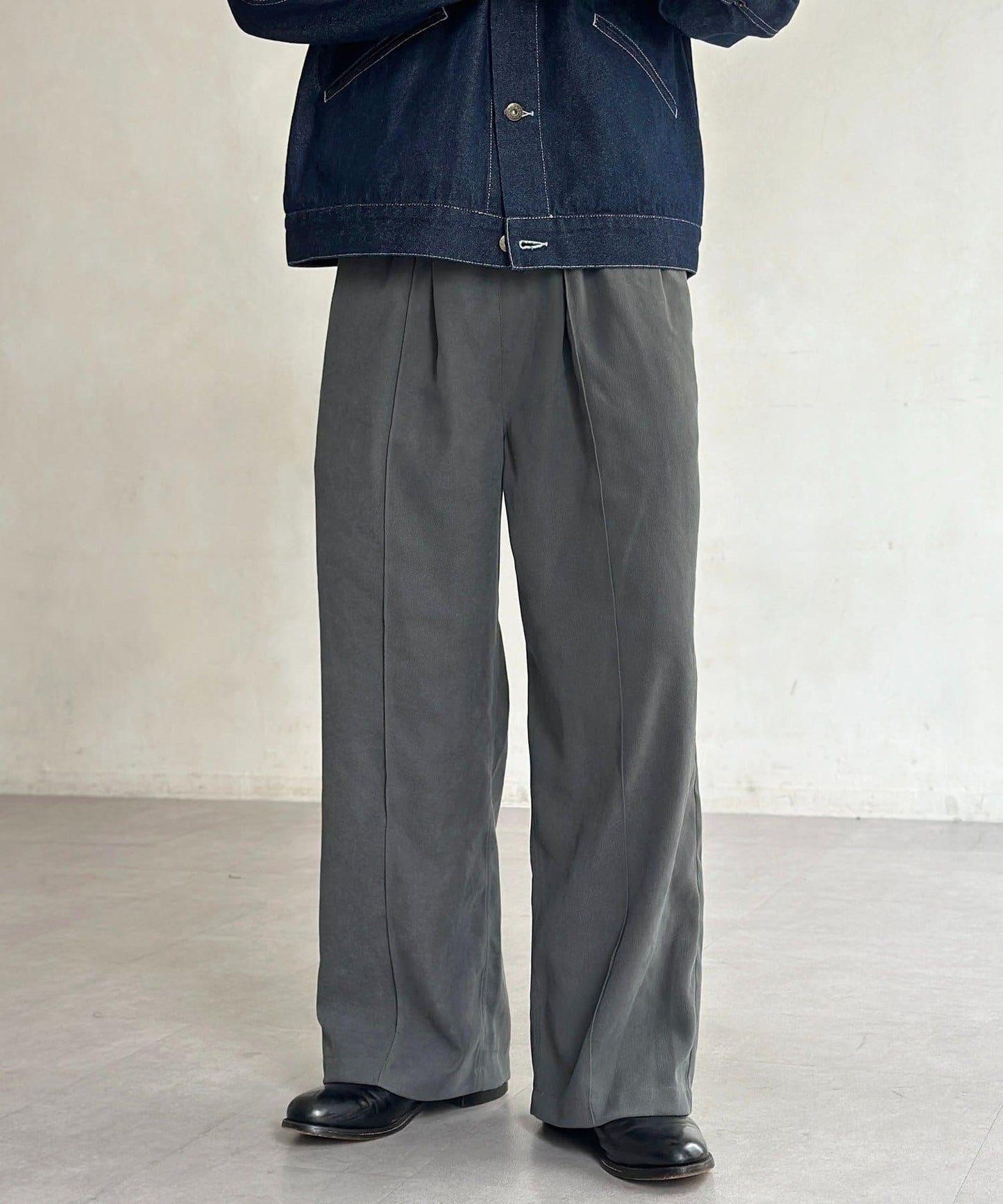 磨毛斜紋褶皺休閒褲