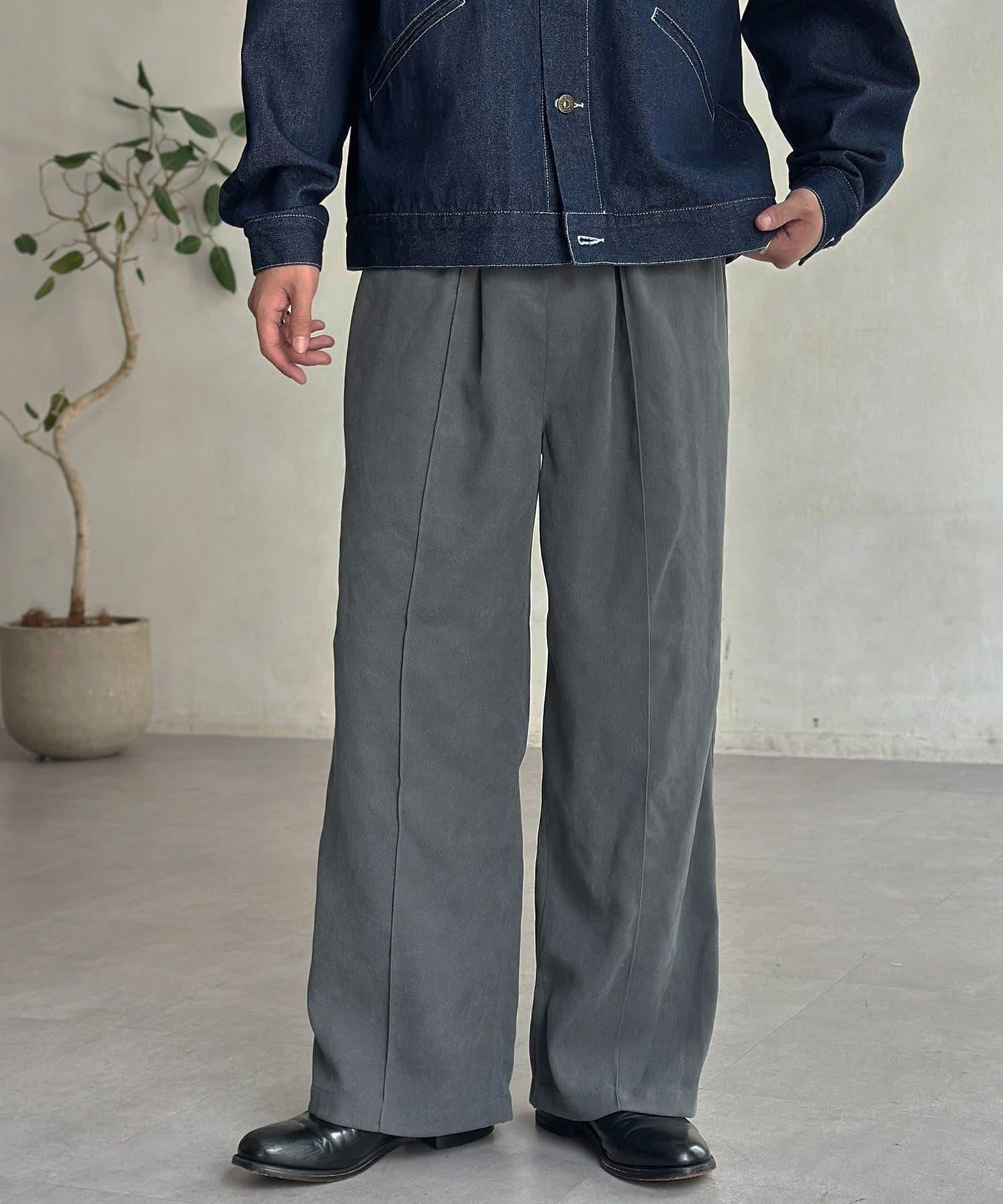 磨毛斜紋褶皺休閒褲