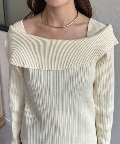 一字肩風格方領羅紋針織衫