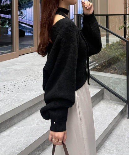 附項鍊V領針織衫