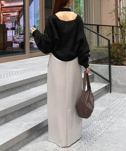 附項鍊V領針織衫