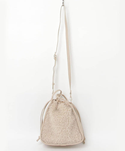 異材質毛絨三角包