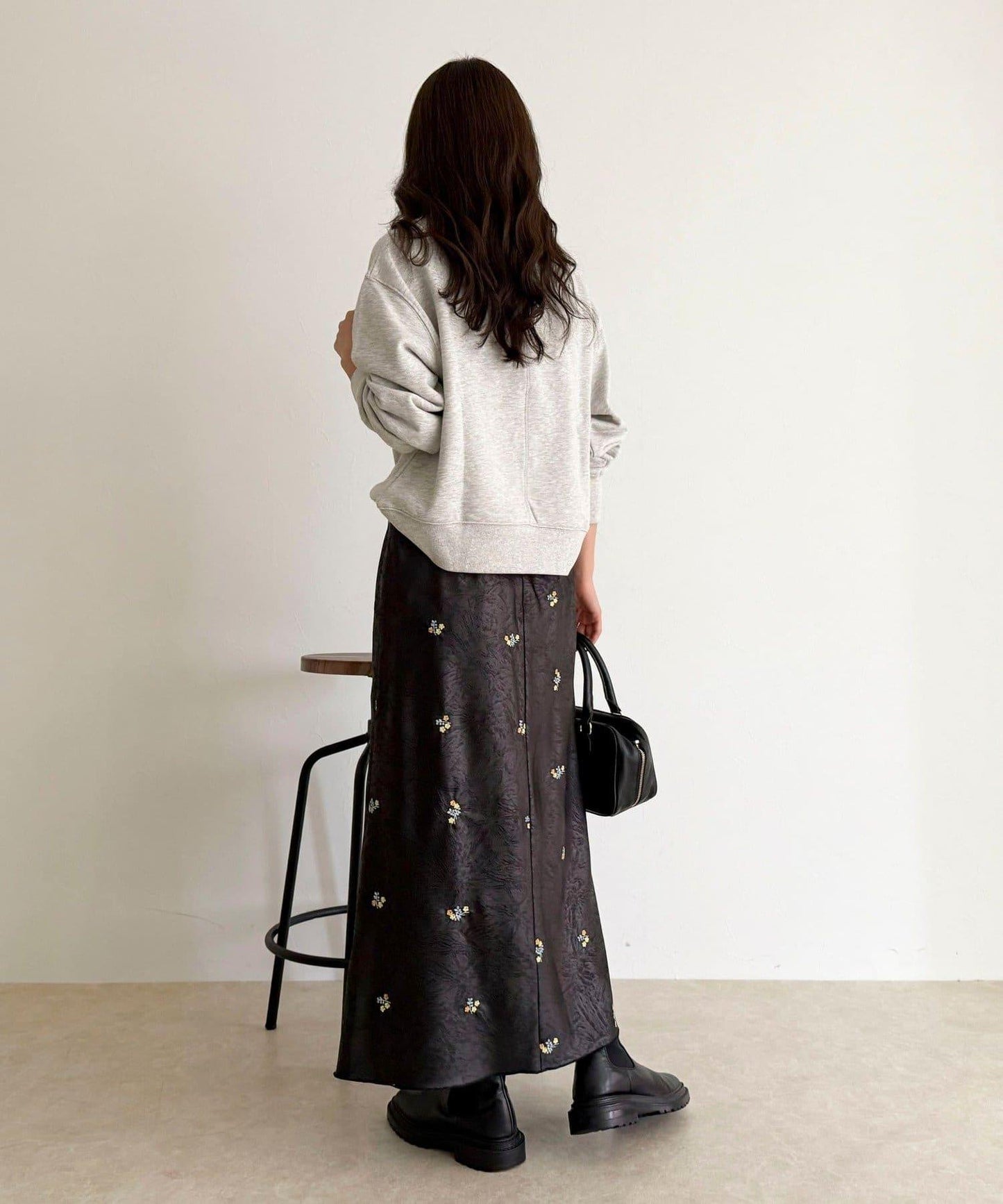 緞面花卉刺繡半身裙