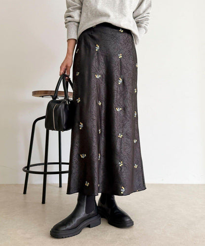 緞面花卉刺繡半身裙