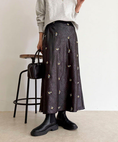 緞面花卉刺繡半身裙