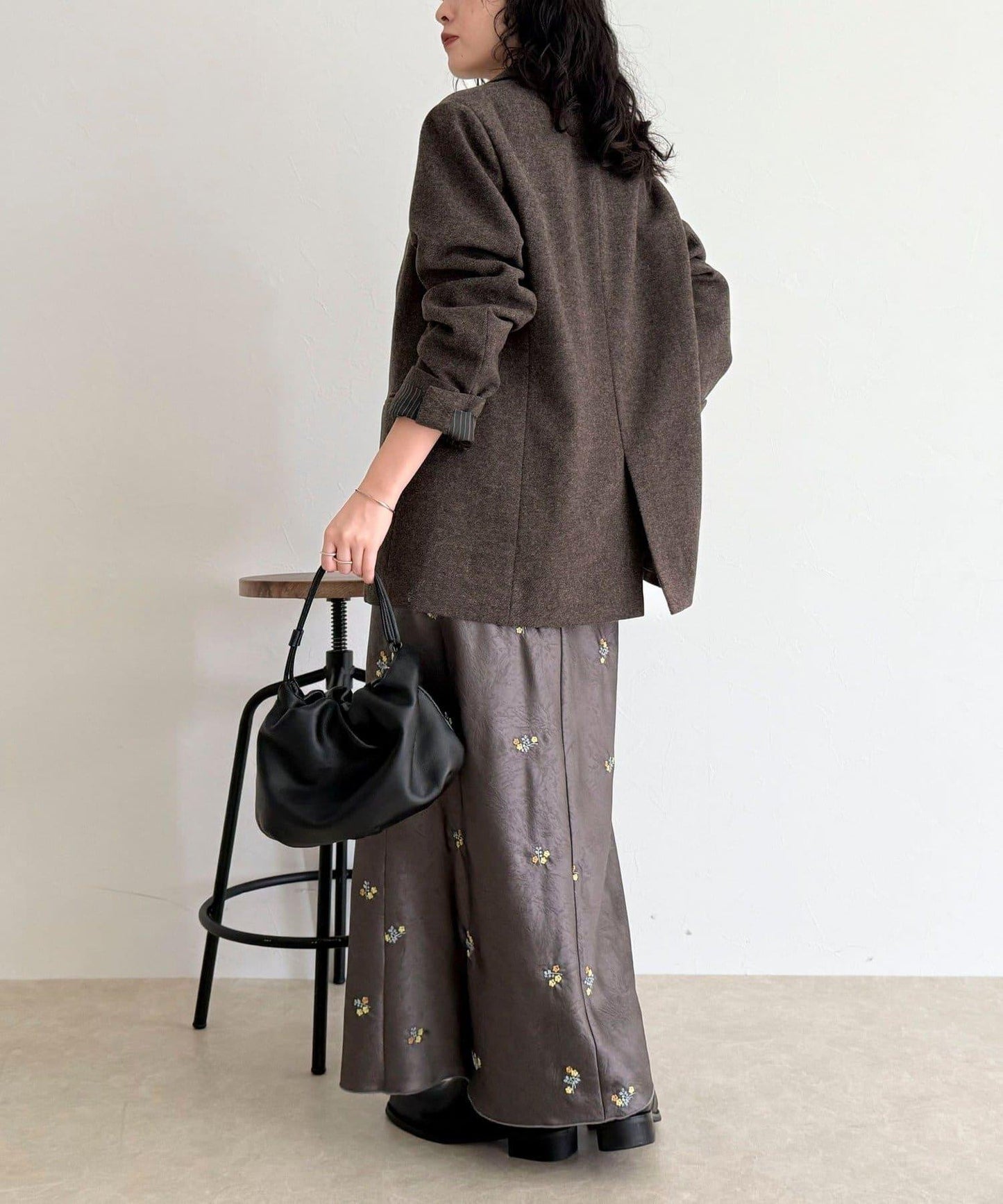 緞面花卉刺繡半身裙