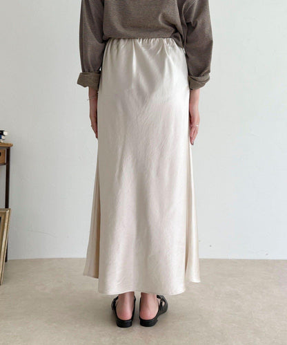 絲滑厚重緞面半身裙