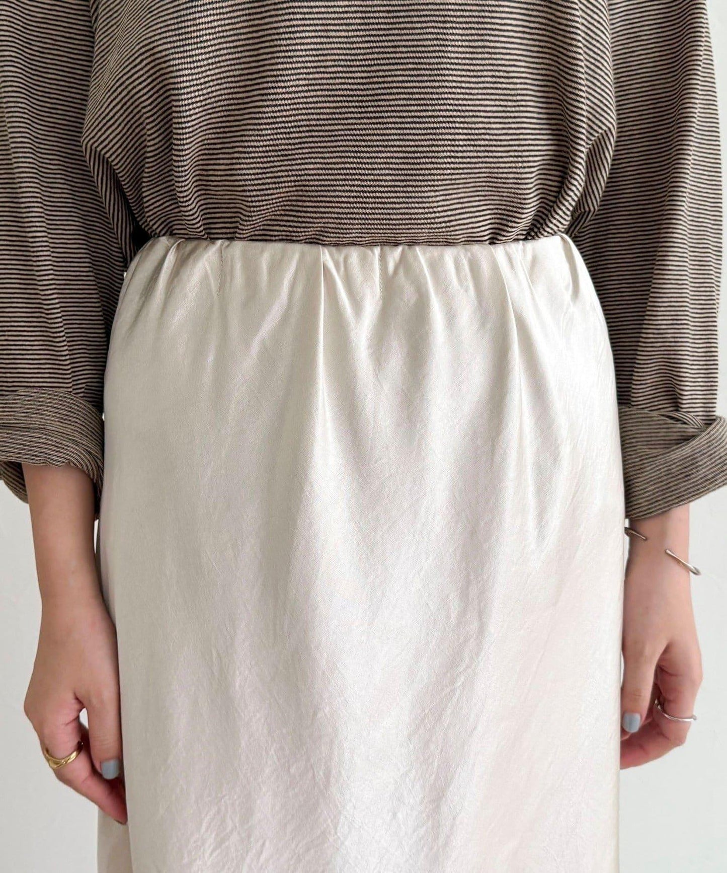 絲滑厚重緞面半身裙