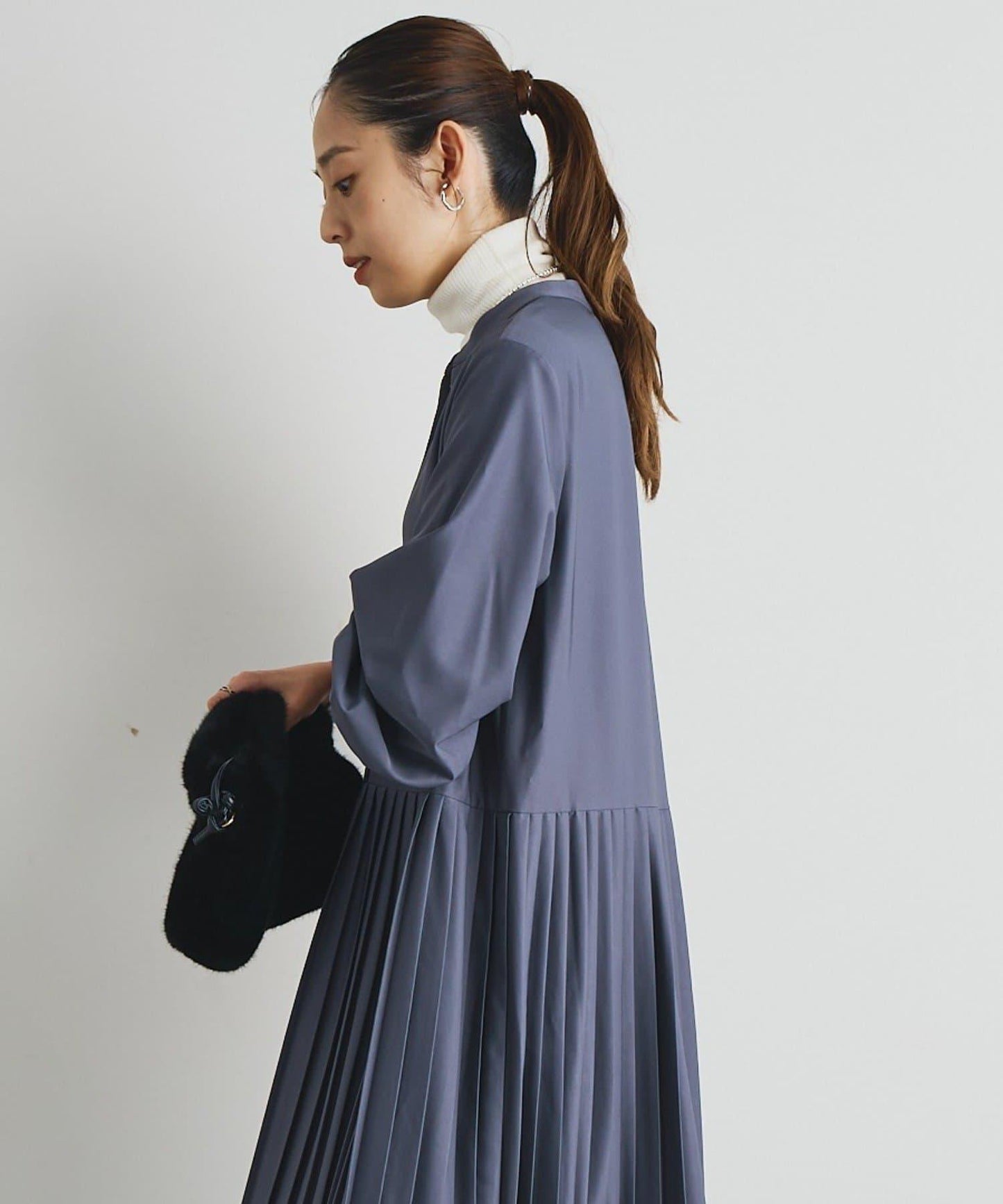 《シック&エレガントに》高腰拼接百褶連衣裙