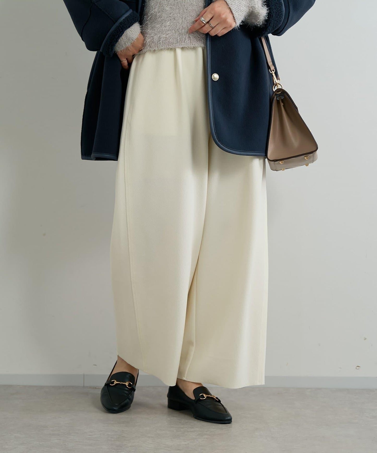 《オンオフ選ばず活躍》桑蠶絲雪紡弧形裁剪長褲