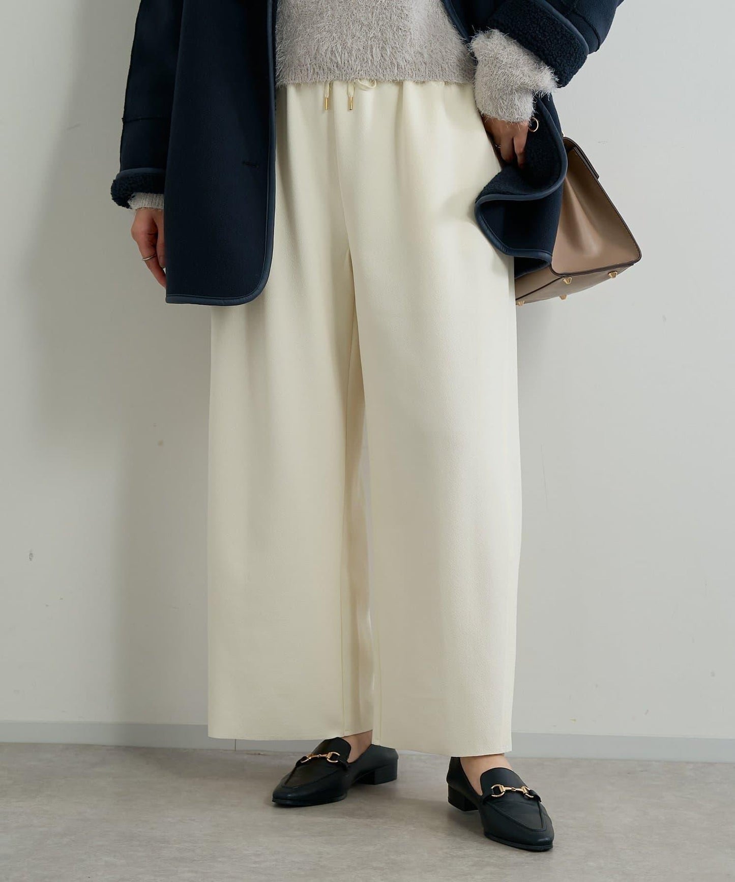 《オンオフ選ばず活躍》桑蠶絲雪紡弧形裁剪長褲