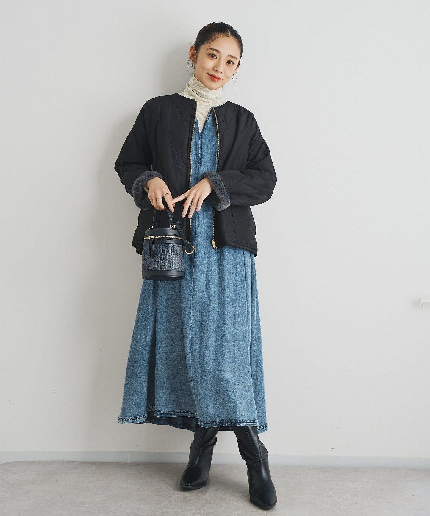 低調時尚亮片高領衫