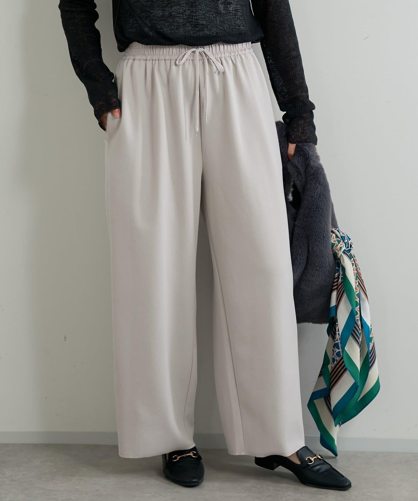 《オンオフ選ばず活躍》桑蠶絲雪紡弧形裁剪長褲