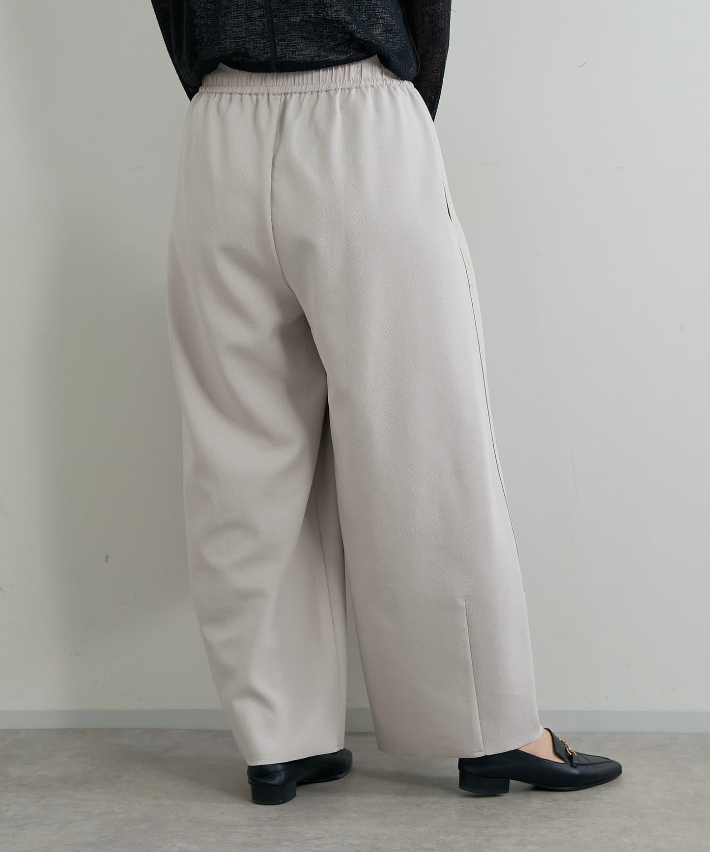 《オンオフ選ばず活躍》桑蠶絲雪紡弧形裁剪長褲