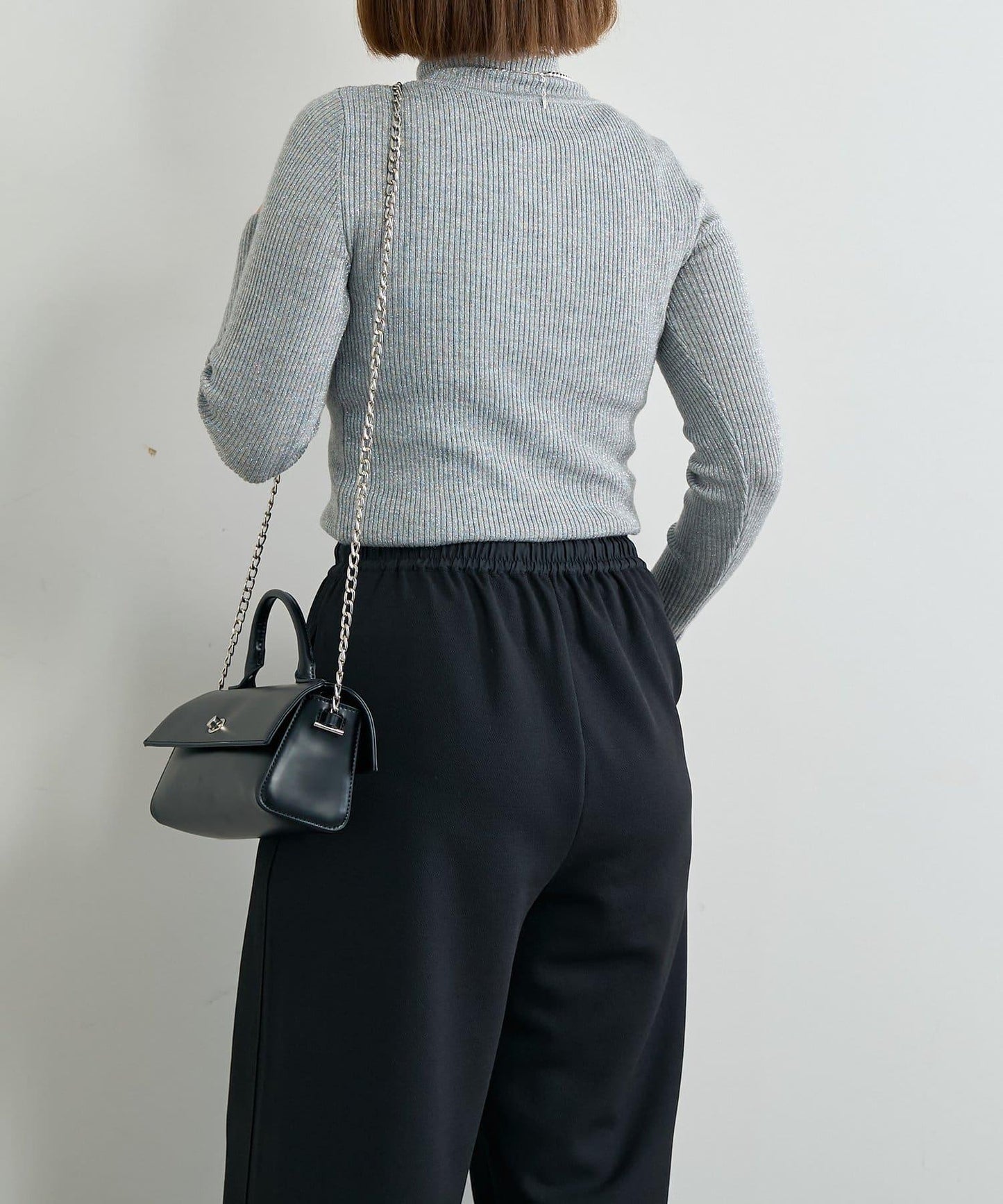 低調時尚亮片高領衫