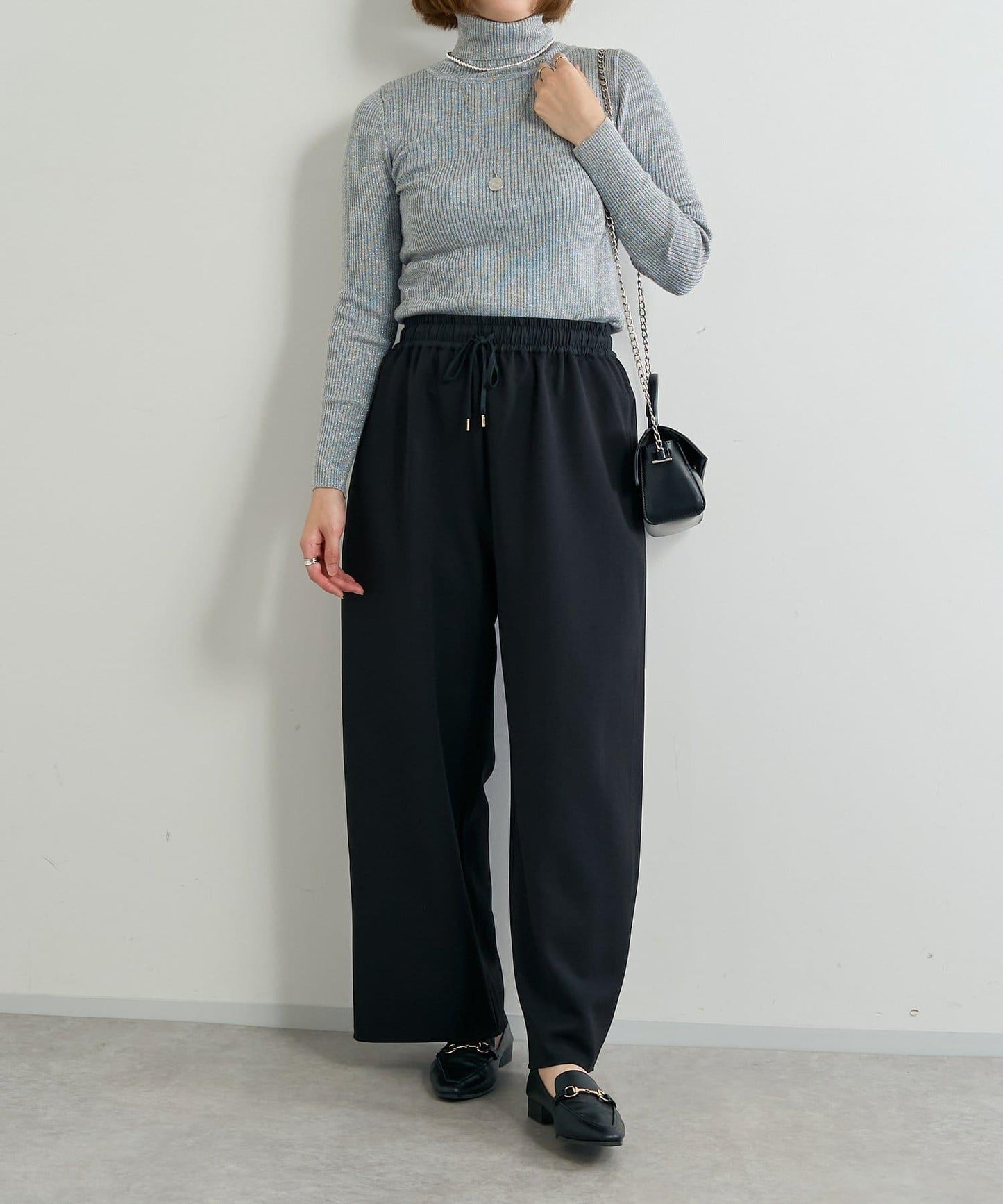 低調時尚亮片高領衫