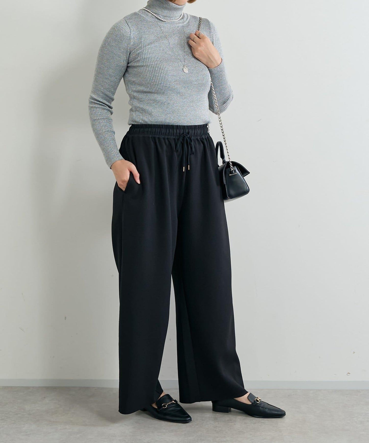 低調時尚亮片高領衫