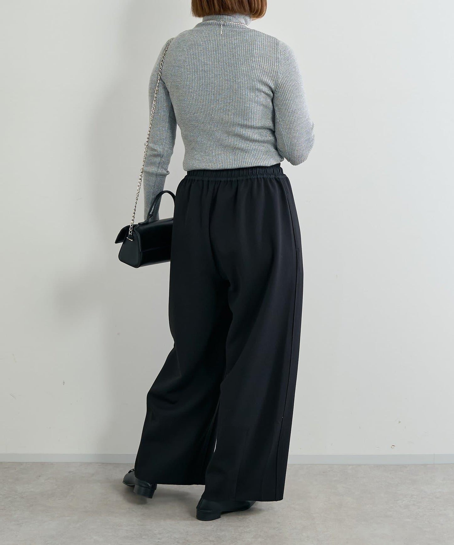 低調時尚亮片高領衫