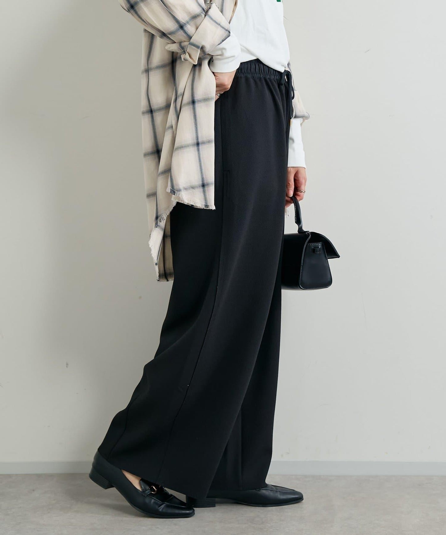 《オンオフ選ばず活躍》桑蠶絲雪紡弧形裁剪長褲