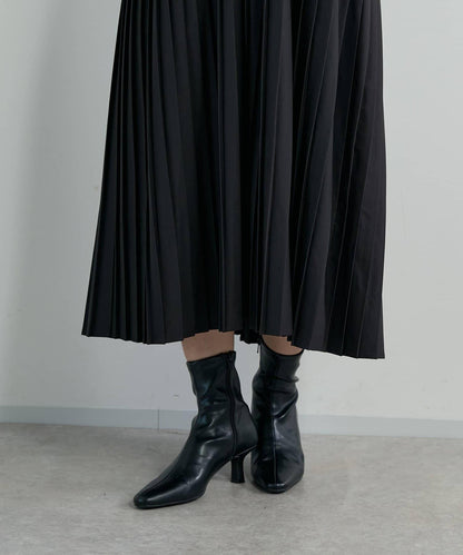 《シック&エレガントに》高腰拼接百褶連衣裙