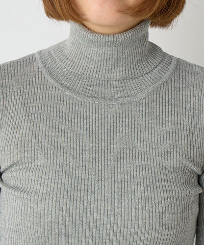 低調時尚亮片高領衫