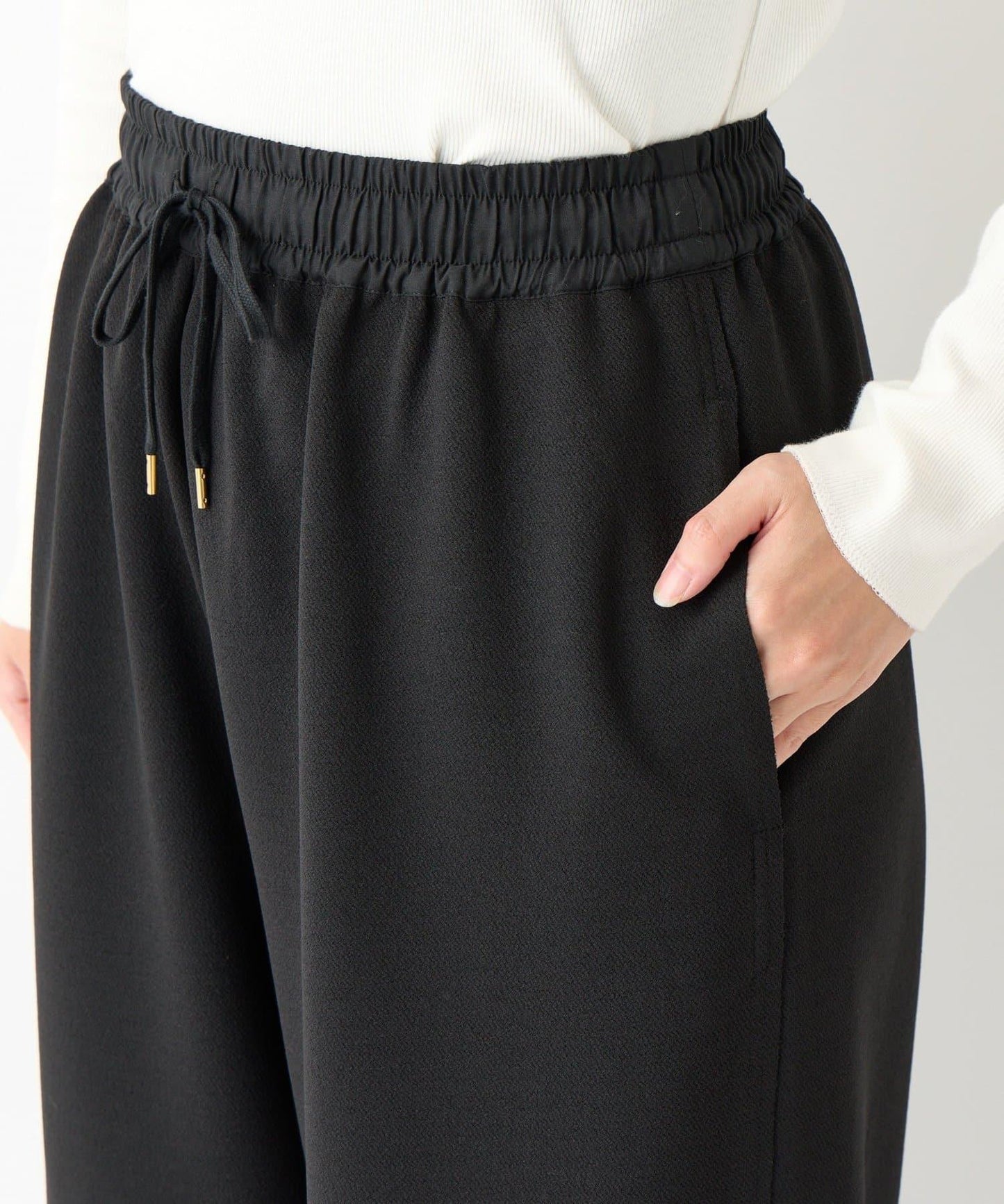 《オンオフ選ばず活躍》桑蠶絲雪紡弧形裁剪長褲