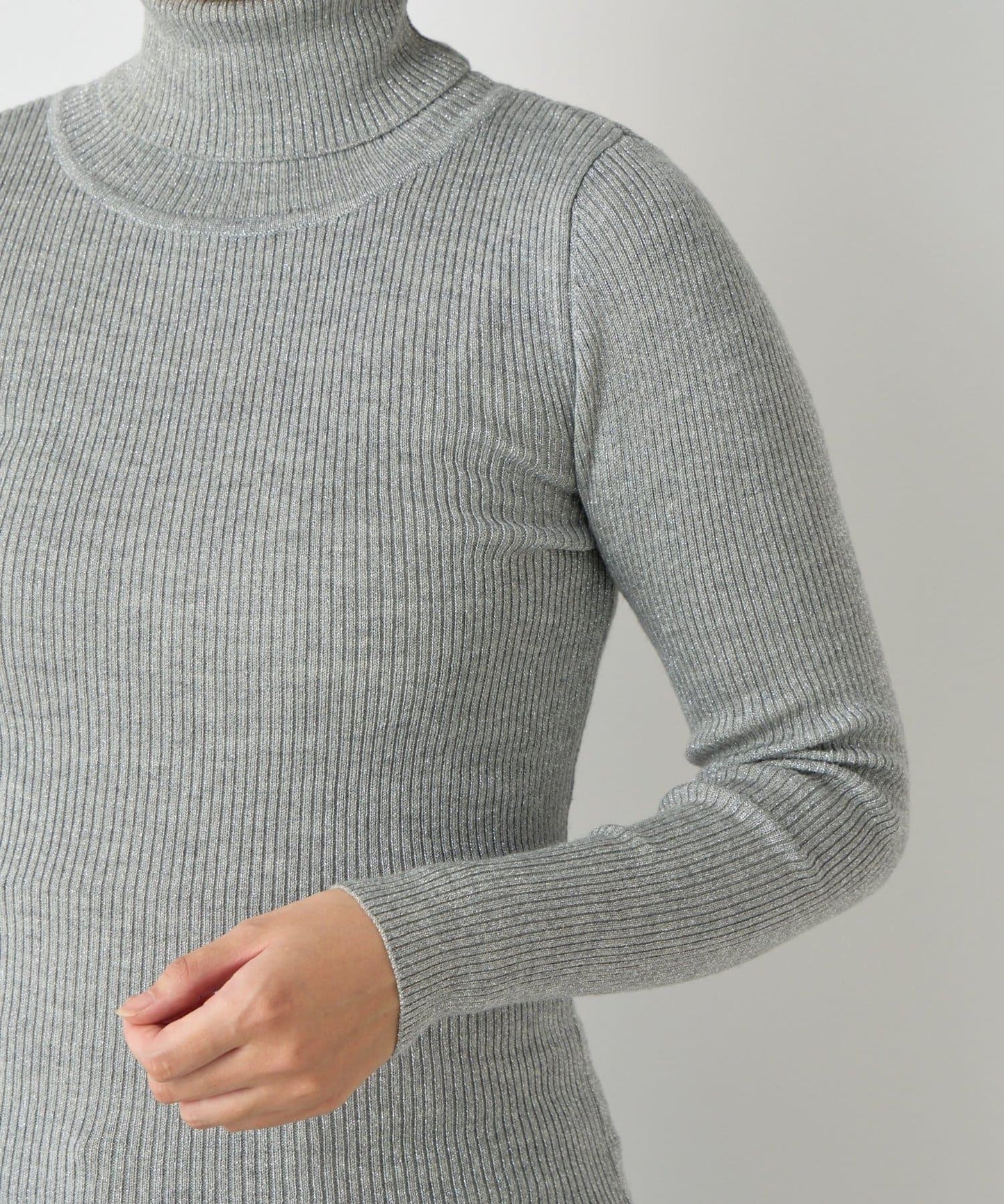 低調時尚亮片高領衫