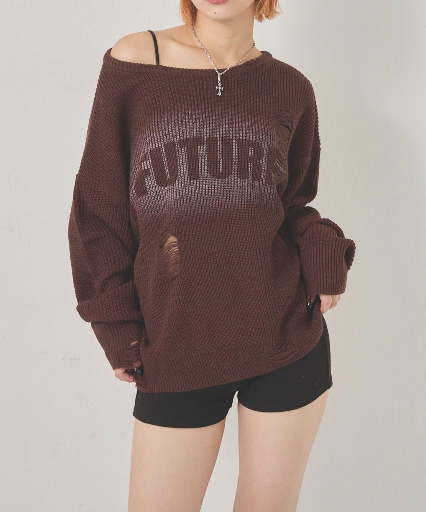 破洞印花針織衫